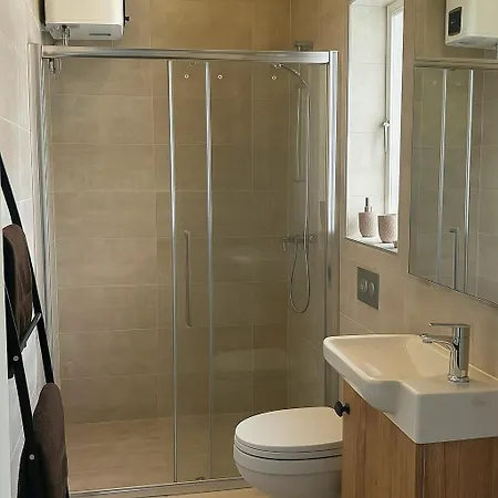 דירה Seafront Harbour View