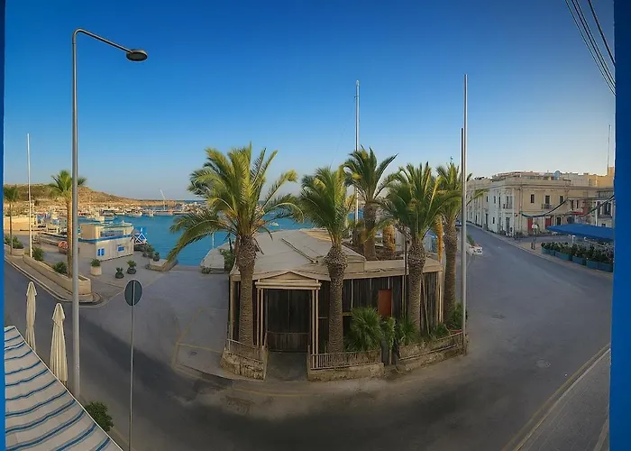 Seafront Harbour View *