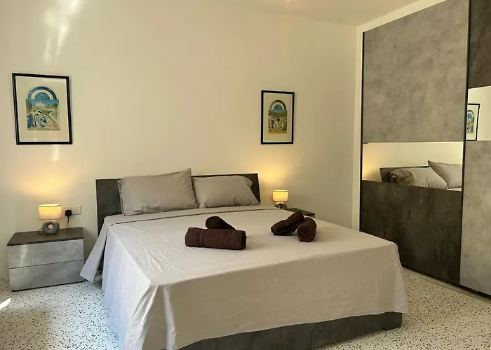 Seafront Harbour View *