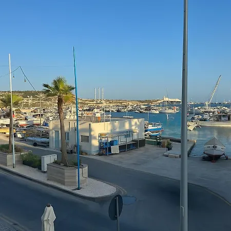 Seafront Harbour View Lejlighed *