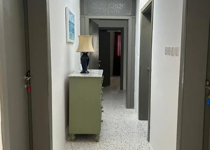 Seafront Harbour View *